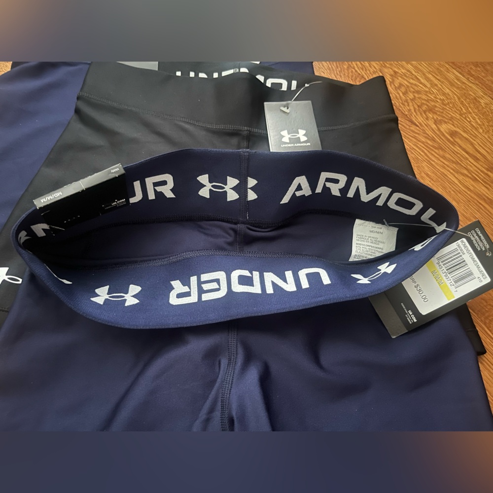 Under Armour Blue and Black Mid Rise Midi Compression Shorts - Picture 2 of 8